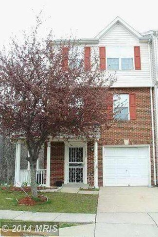 1600 Deep Gorge Ct, Oxon Hill, MD 20745