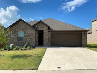 9809 Autumn Leaves Ln, Cross Roads, TX 76227