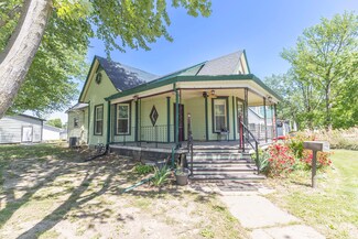 502 E 4th St, Salisbury, MO 65281