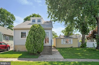 228 Carre Ave, Essington, PA 19029