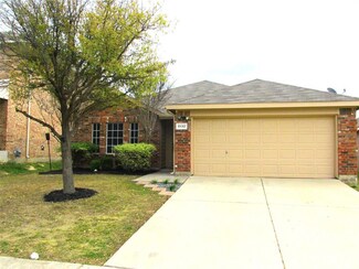 8132 Ruse Springs Ln, Fort Worth, TX 76131