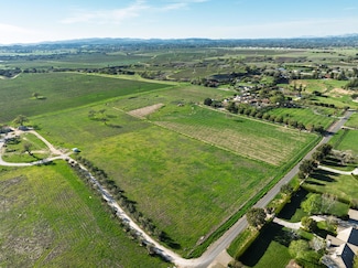 211 White Oak Rd, Santa Ynez, CA 93460