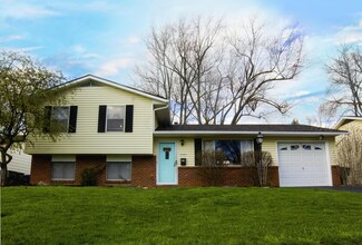 6480 Kings Charter Rd, Reynoldsburg, OH 43068