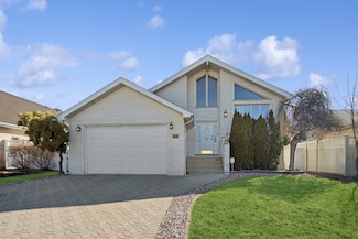 7505 Blazer Ave, Justice, IL 60458