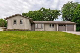 5370 NW 78th Ct, Johnston, IA 50131