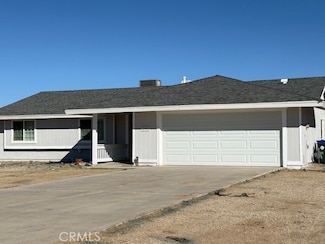 14945 Tonikan Rd, Apple Valley, CA 92307
