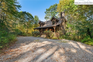 8558 Dancing Bear Ln, Blowing Rock, NC 28605