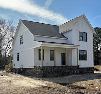 17060 White Marsh Rd, Surry, VA 23883