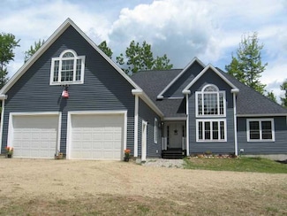 100 Cedar Ln, Rumford, ME 04276