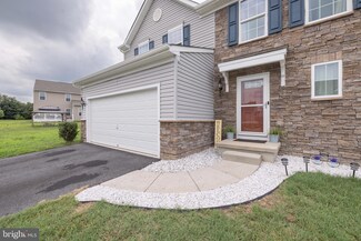 6 Foxtrail Rd, Smyrna, DE 19977