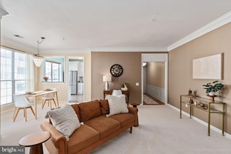 1725 W Braddock Place Unit 302, Alexandria, VA 22302