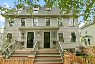 15 Pleasant St Unit 1, Cambridge, MA 02139