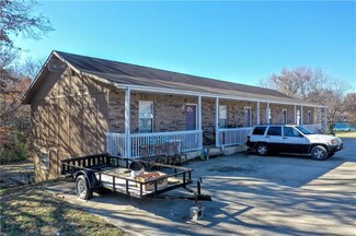 801 Johnson Cir, Pleasant Hill, MO 64080