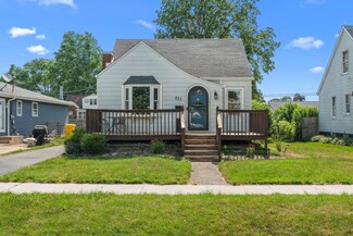 227 N Lafayette St, Griffith, IN 46319