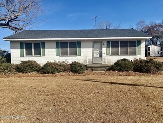 1433 McCaskey Rd, Williamston, NC 27892