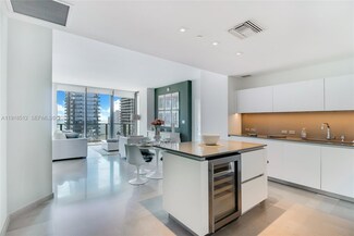 88 SW 7th St Unit 2505, Miami, FL 33130