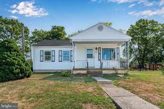 23 Maple Dr, Mechanicsburg, PA 17050