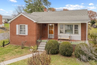 707 Pendleton St, Radford, VA 24141