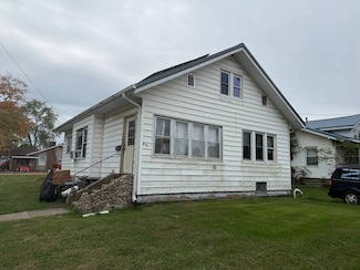 601 W Pine St, Robinson, IL 62454