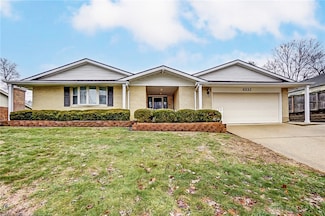6332 Clematis Dr, Dayton, OH 45449