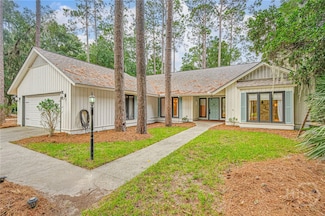 9 Bowline Ct, Savannah, GA 31411