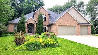 2238 Red Lodge Ct, Green Bay, WI 54311