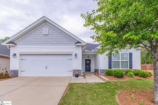 257 Cassingham Ln, Boiling Springs, SC 29316