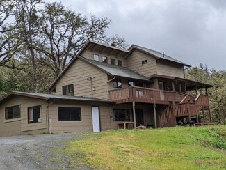 414 E Willis Creek Rd, Winston, OR 97496