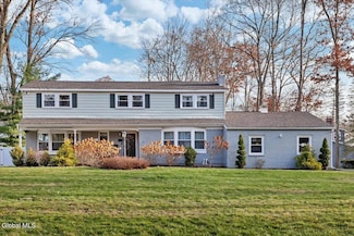 18 Par Del Rio, Clifton Park, NY 12065