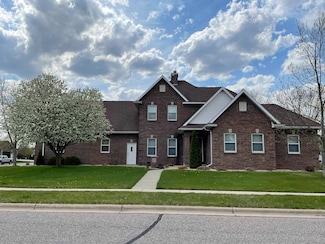 225 Mulberry St, Sauk City, WI 53583