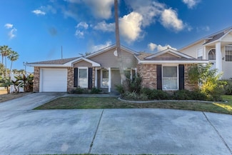 1401 Drake Ln, Gretna, LA 70056