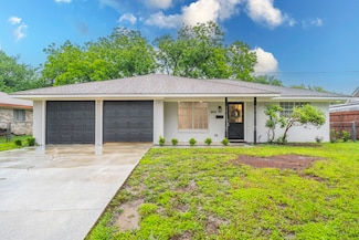 1725 Camara Ct, Grand Prairie, TX 75051