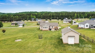3645 Kimber Ln, Sherrills Ford, NC 28673