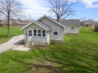 2901 Darlene Dr, Fort Wayne, IN 46802