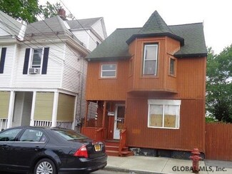 32 Catherine St, Schenectady, NY 12307