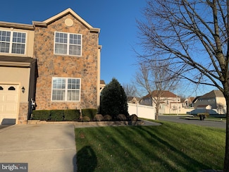 2 Zion Dr, Berlin, NJ 08009