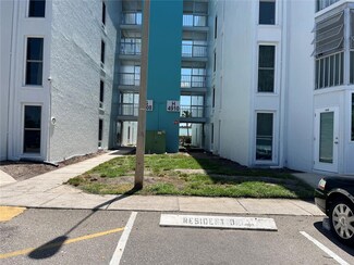 4910 38th Way S Unit 209, Saint Petersburg, FL 33711