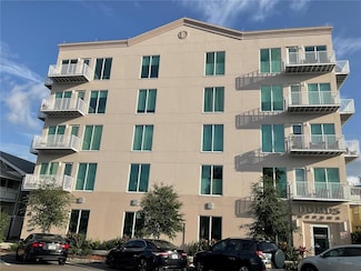 644 3rd Ave S Unit 402, Saint Petersburg, FL 33701