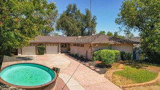 1890 Manchester Dr, Redding, CA 96002