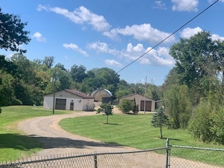 500 W Clinton St, Doylestown, OH 44230