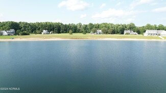 325 Schooner Landing Dr, Edenton, NC 27932