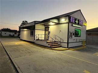310 W Judge Perez Dr, Chalmette, LA 70043