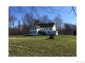 6155 Condren Rd, Newfane, NY 14108