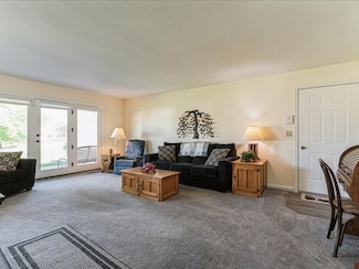 3608 Foxborough Terrace NE Unit B, Cedar Rapids, IA 52402