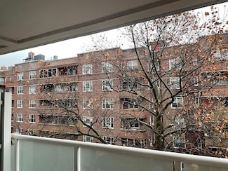 8340 Austin St Unit 5G, Kew Gardens, NY 11415