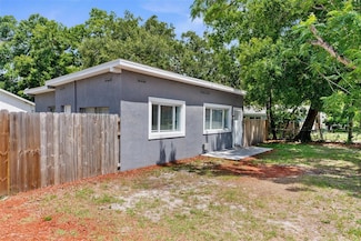 9310 N 12th St, Tampa, FL 33612