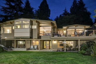 43 Holly Hill Dr, Mercer Island, WA 98040