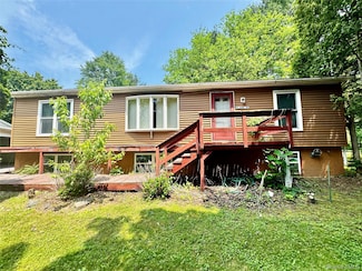 20 Shore Dr, Elizaville, NY 12523