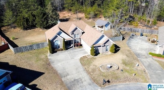 137 Hermitage Ln, Calera, AL 35040