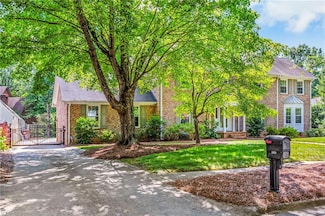 1509 Heathcliff Rd, High Point, NC 27262